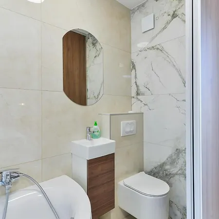 Crowonder Borik Near The Sea With 2 Balcony, Garden And Bbq * Zadar