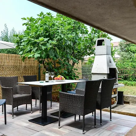 Apartment Crowonder Borik Near The Sea With 2 Balcony, Garden And Bbq