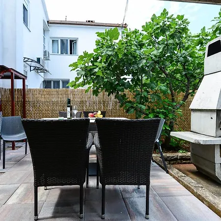 Apartment Crowonder Borik Near The Sea With 2 Balcony, Garden And Bbq